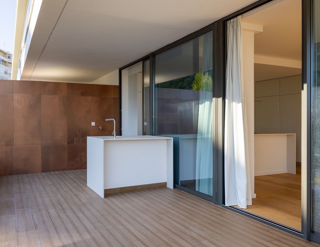 Terraço com cozinha exterior